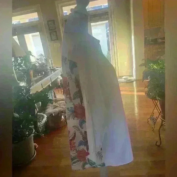 KikSol boyfriend shirt. Ladies Large - Picture 10 of 10